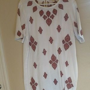 White with red detail shift dress